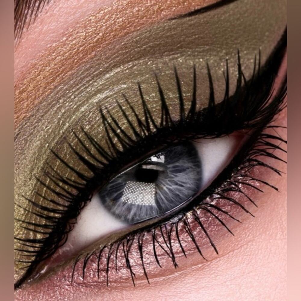 Pat McGrath Cosmic Chartreuse Luxurious Gold Liquid Eyeshadow